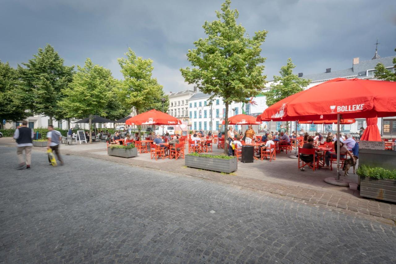 Shway - The Red With Pearls Appartement Antwerpen